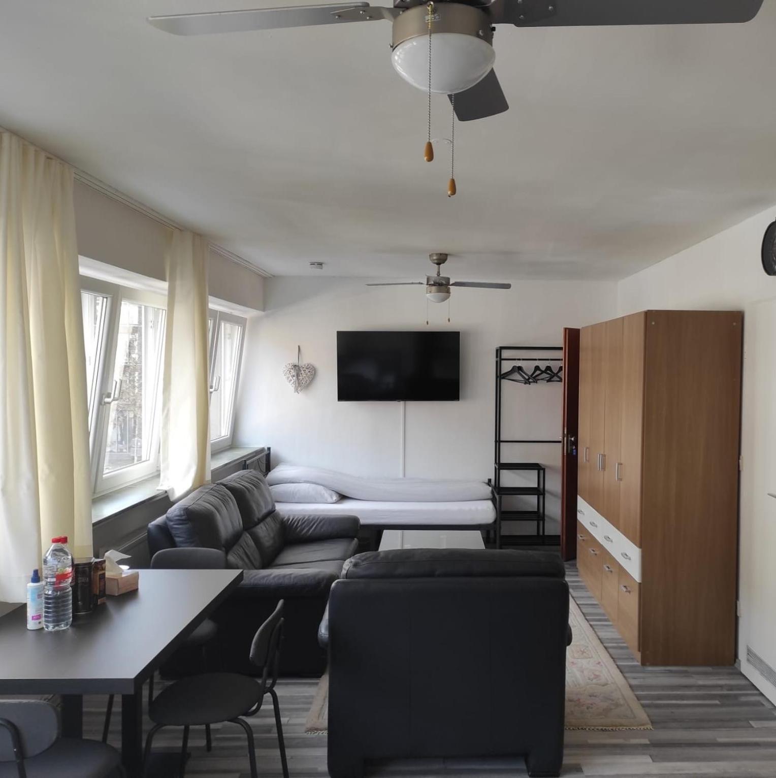 Ferienwohnung Im Zentrum Von Oberhausen Inklusive Wlan Екстер'єр фото