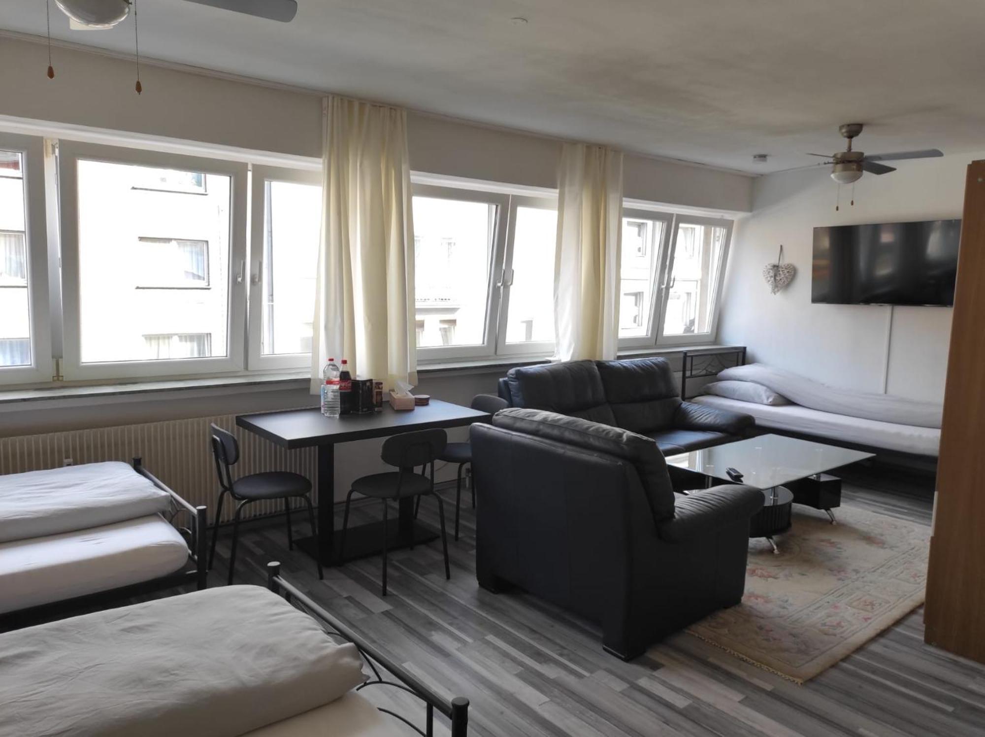 Ferienwohnung Im Zentrum Von Oberhausen Inklusive Wlan Екстер'єр фото
